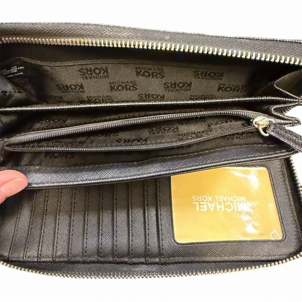 Michael Kors Wallet  Black Zip-Around Wristlet Jet Set